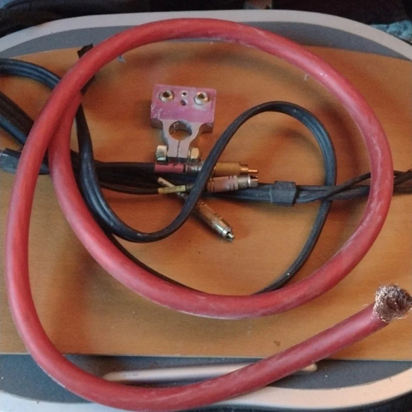 Audio/Video cables and accessories - Picture 1 of 4